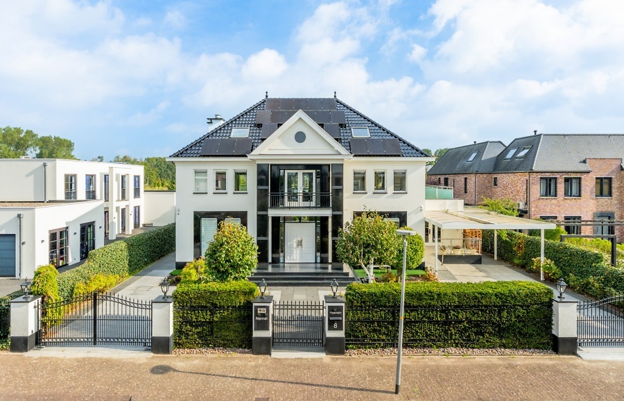 Vrijstaande woning te koop: Medusastraat 8, Almere